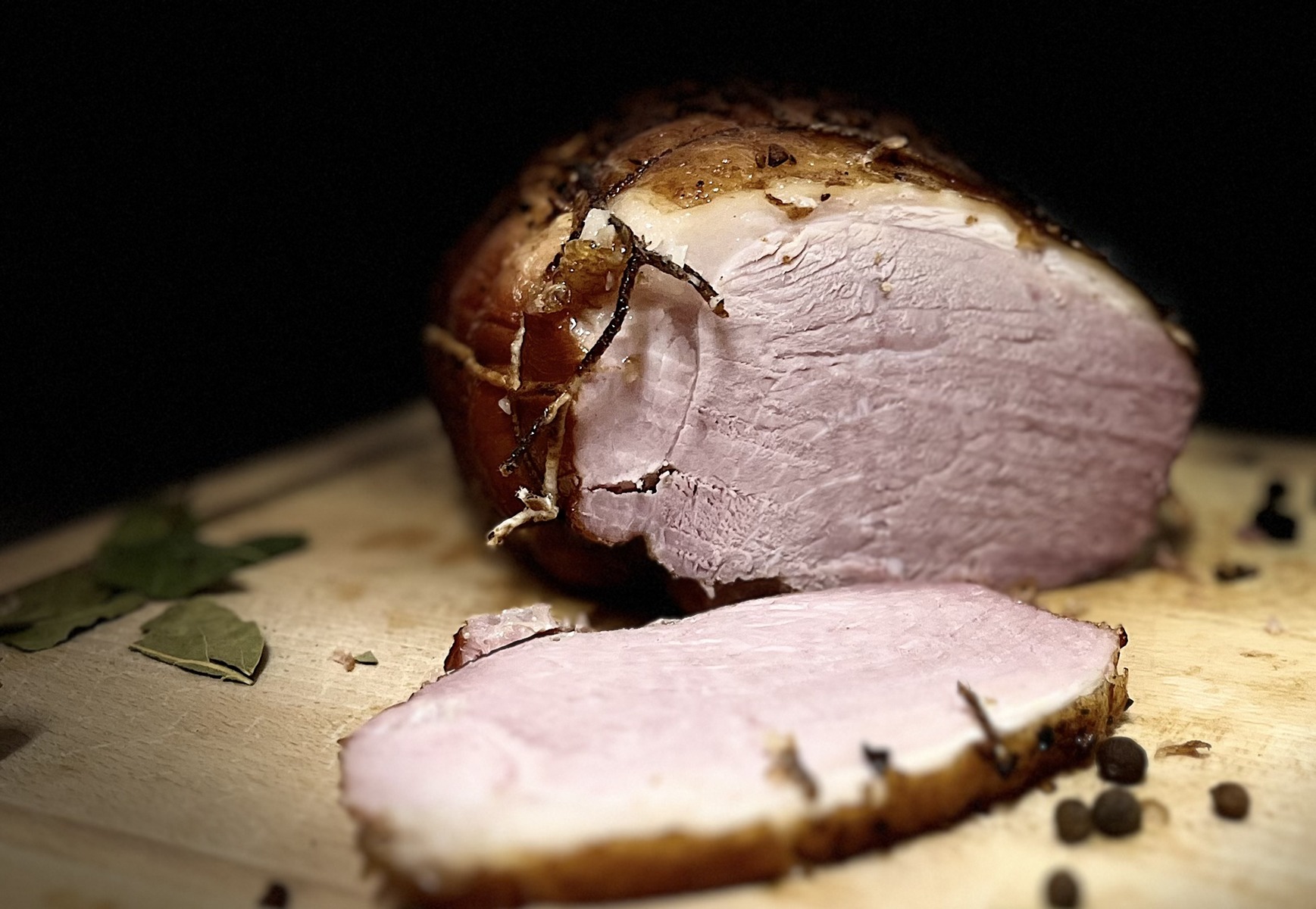 Szynka z tłuszczykiem PREMIUM z Zapola