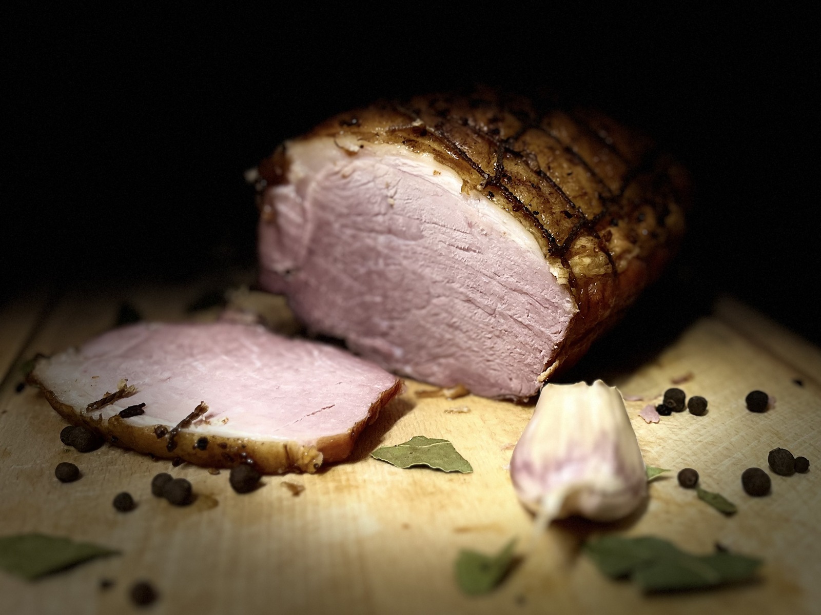 Szynka z tłuszczykiem PREMIUM z Zapola